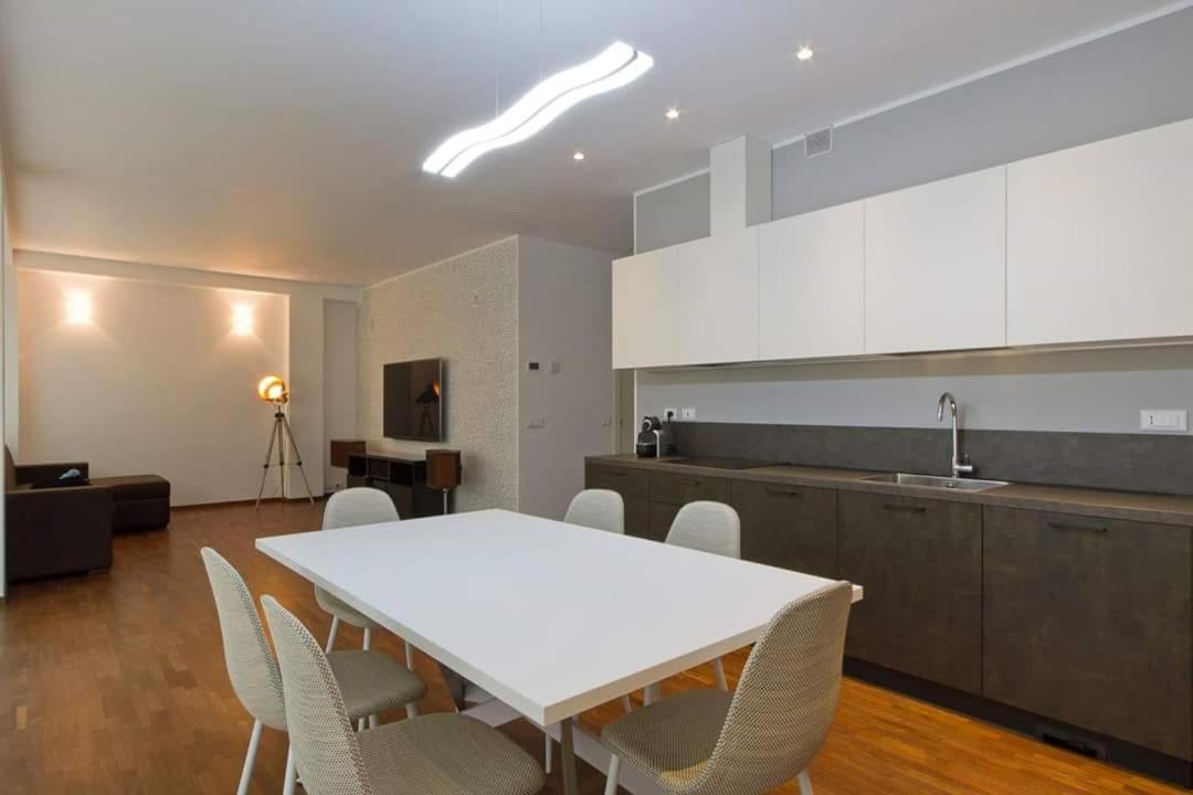 Central Stema Luxury Misano Adriatico Bagian luar foto