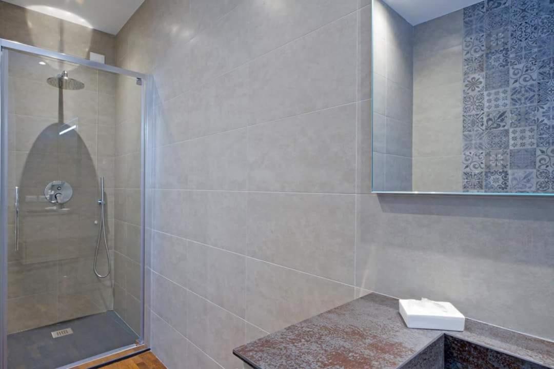 Central Stema Luxury Misano Adriatico Bagian luar foto