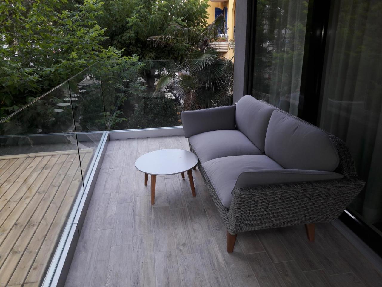 Central Stema Luxury Misano Adriatico Bagian luar foto